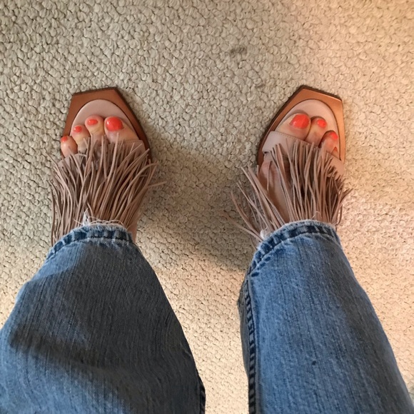 Alexander McQueen shoes size 38 pink with fringe.. from off 7th show NYC $1090 - Picture 10 of 10